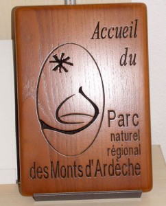 Gravure sur bois pour pièce d’accueil du PNR des Monts d’Ardèche