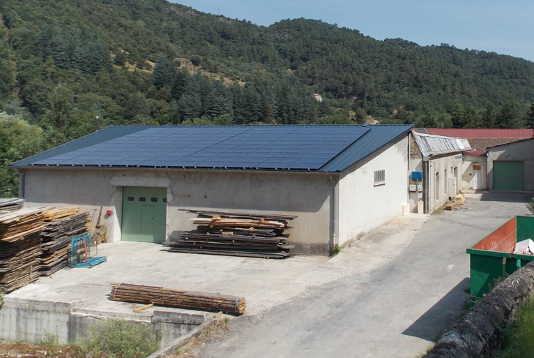 Toiture mise à disposition de la SCIC CVVE pour une installation photovoltaïque